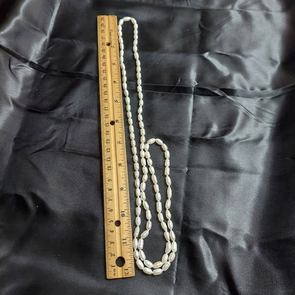 2 Vintage Seed Pearl Necklaces 17" each. - Picture 7 of 7
